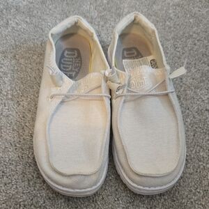 Hey Dude Wendy Women's Star Snowcap 9 White Slip Ons